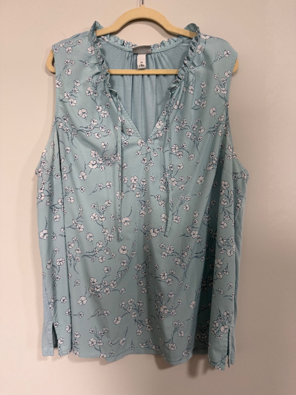 Ava and Viv Tie-Neck Tank Top